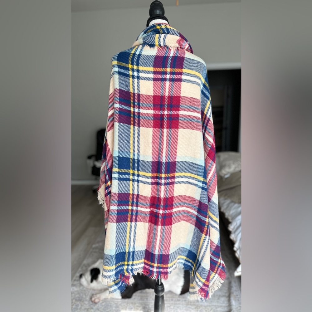 Scarf - Picture 6 of 11